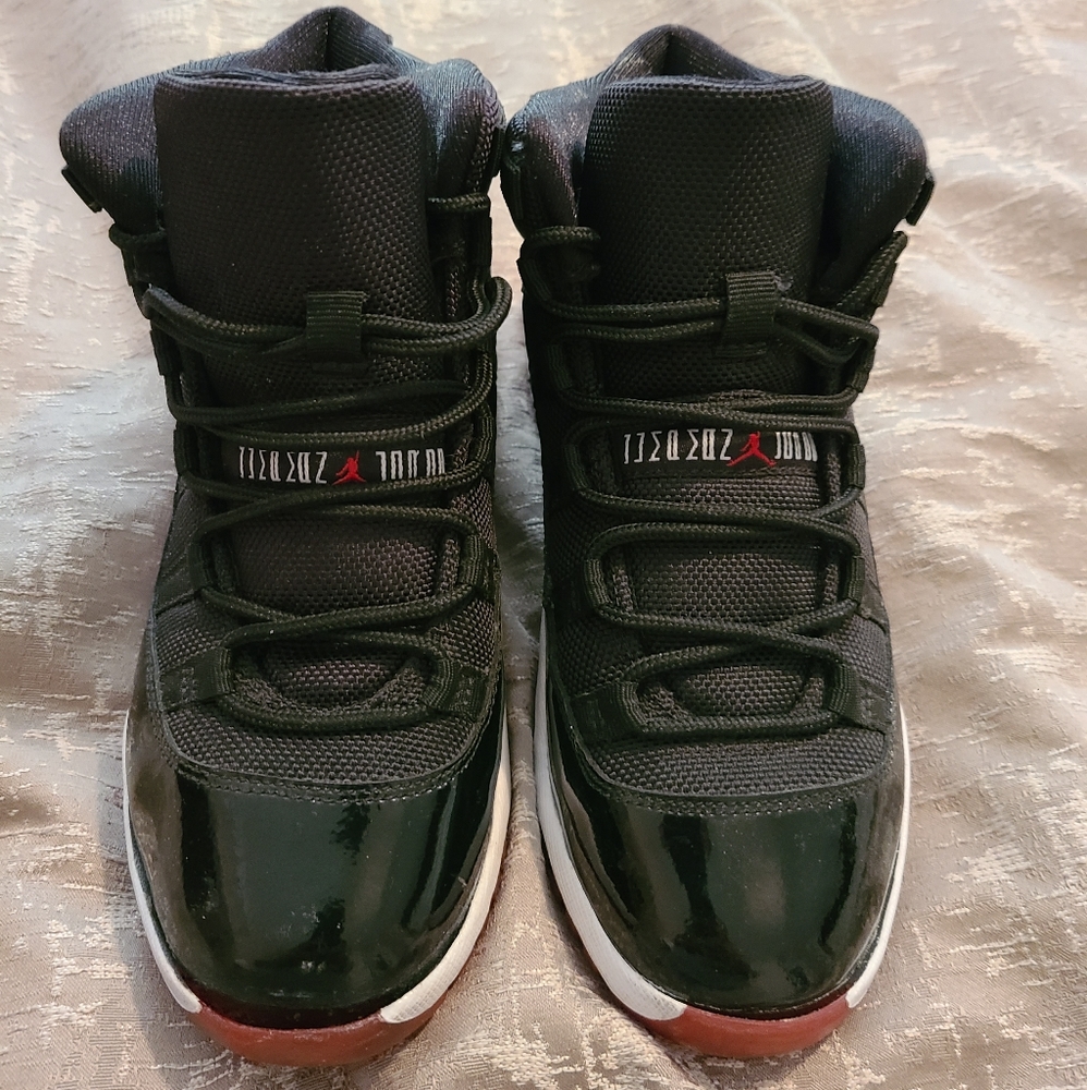 Air Jordan Retro 11.